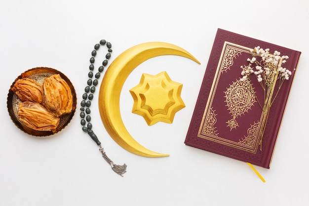 Decoração islâmica de ano novo com Alcorão