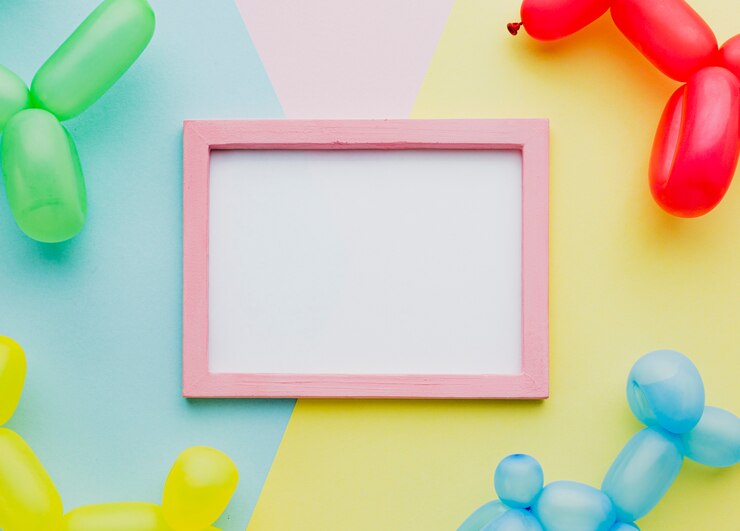 Foto grátis decoração plana leiga com balões e moldura