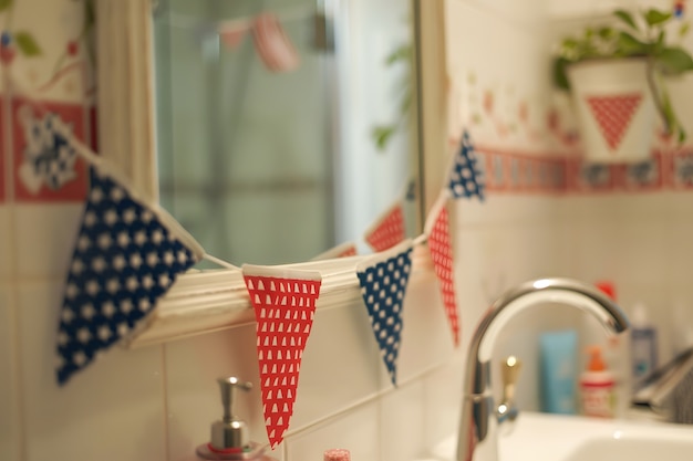 Foto grátis decorações domésticas de cores americanas para a celebração do dia da independência