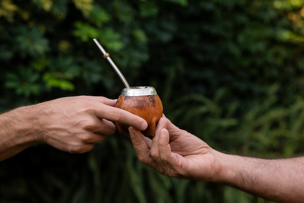 Foto grátis deliciosa bebida terere natureza morta