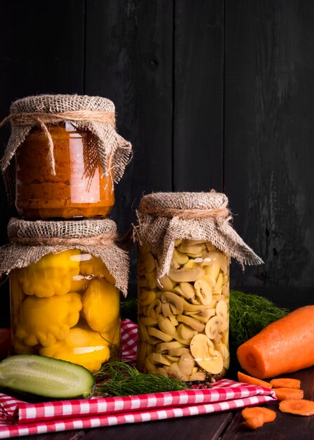 Deliciosa comida caseira em conserva