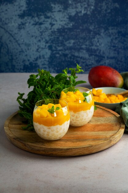 Foto grátis deliciosa comida tailandesa ainda vida