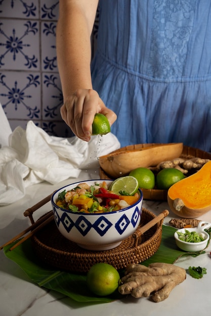 Deliciosa comida tailandesa ainda vida