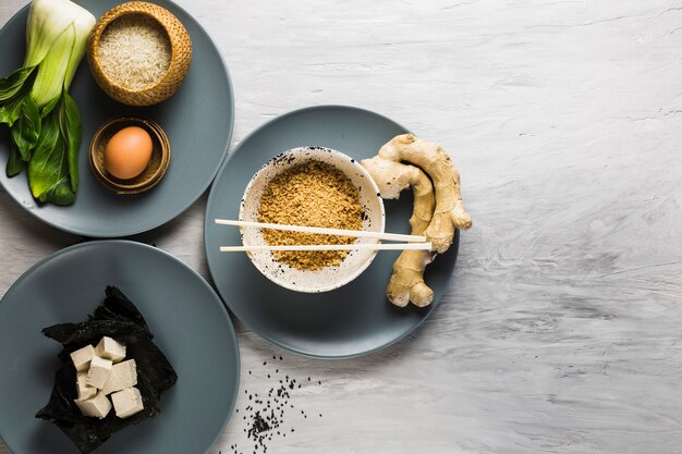 Foto grátis deliciosa composição alimentar asiática