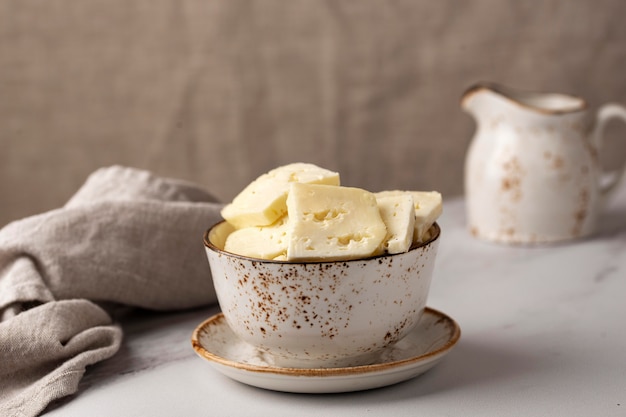 Foto grátis deliciosa composição de queijo paneer