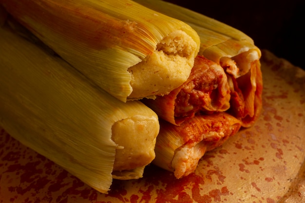 Deliciosa composição de tamales tradicionais