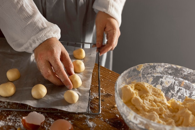 Foto grátis deliciosa composição para fazer pão de queijo