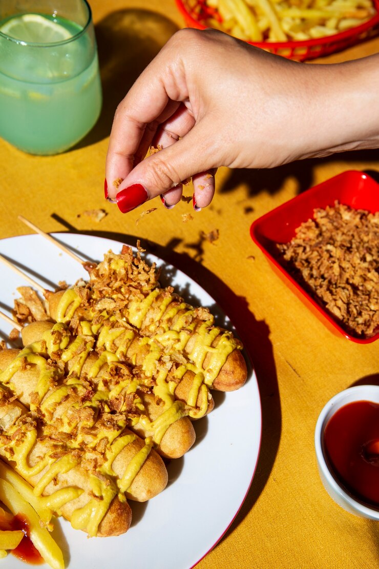 Foto grátis deliciosa refeição de cachorro-quente