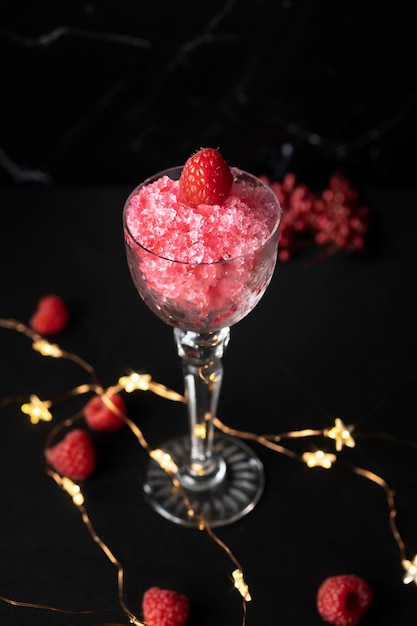 Deliciosa sobremesa de granita com aroma de frutas