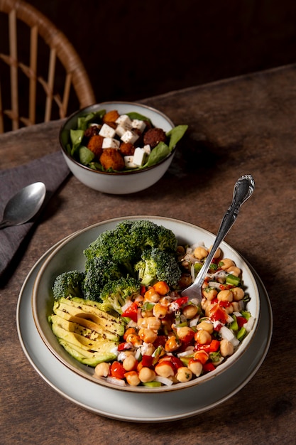 Deliciosa variedade de refeição rica em proteínas