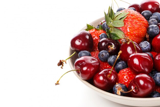 Deliciosas frutas na mesa