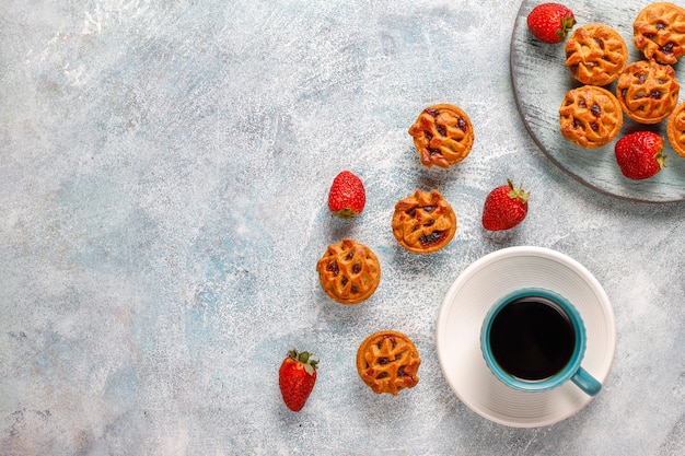 Deliciosas mini tortinhas de morango.