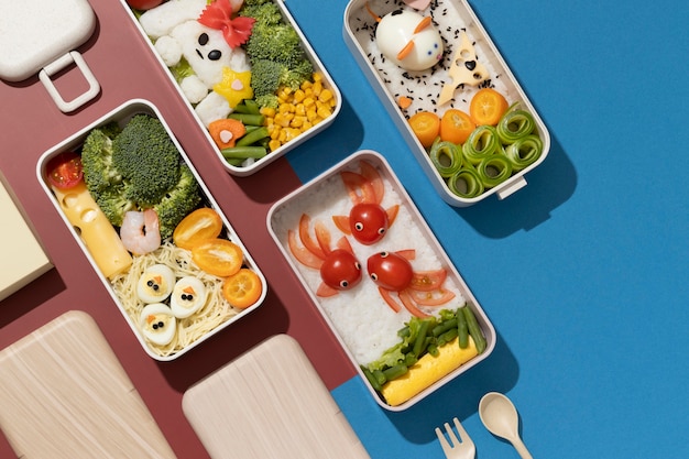 Foto grátis delicioso arranjo de caixa de bento