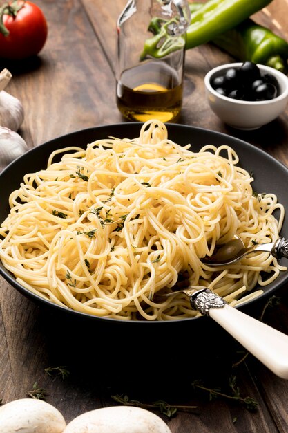 Delicioso espaguete com cogumelos