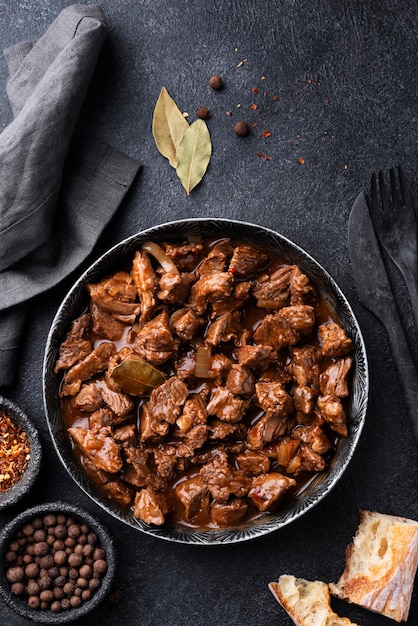 Delicioso goulash pronto para o jantar