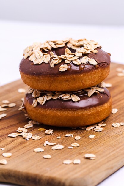 Deliciosos donuts em branco