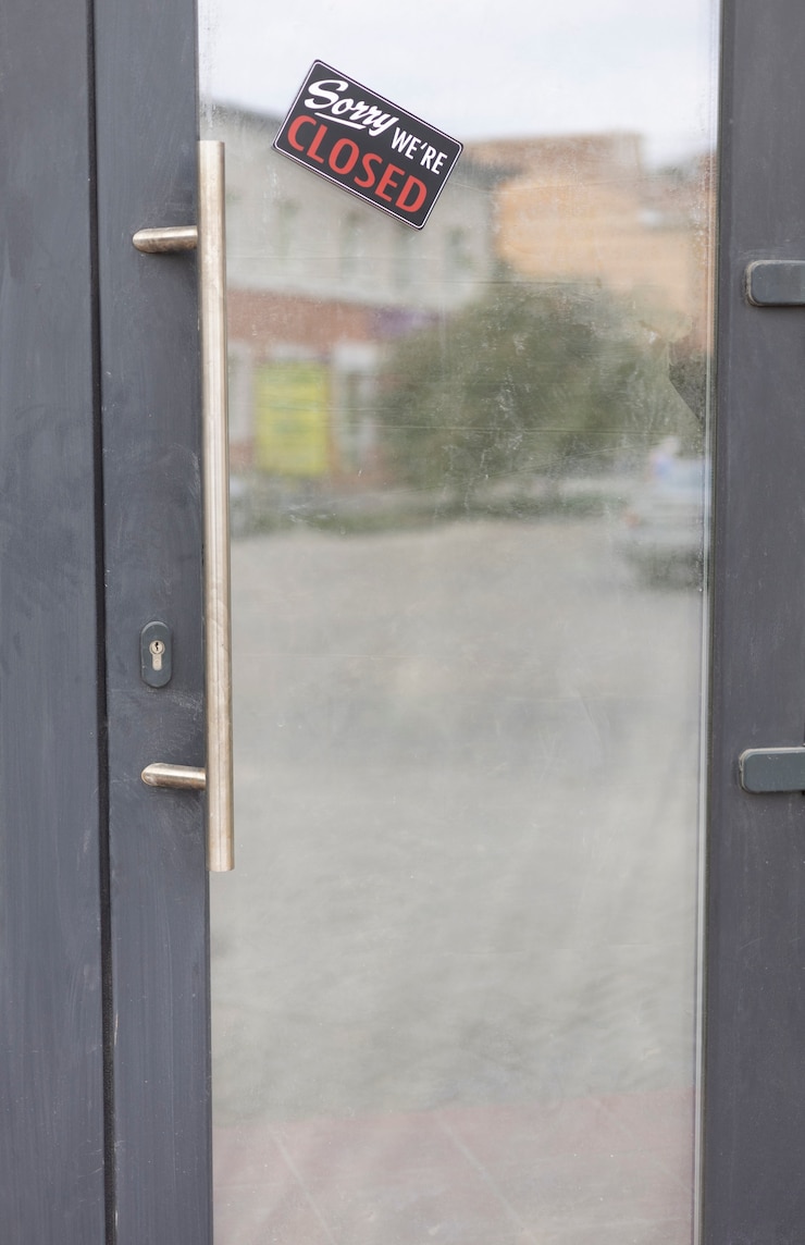 Foto grátis desculpe, estamos fechados, entrar na porta