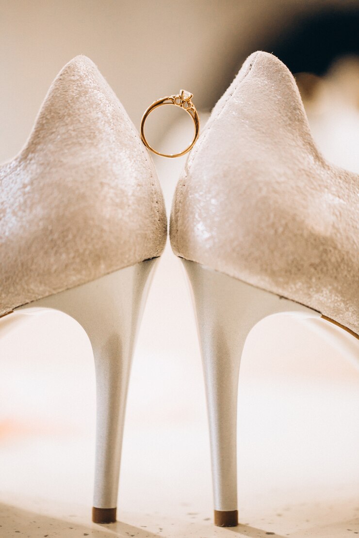 Foto grátis desgaste de pé de casamento close-up
