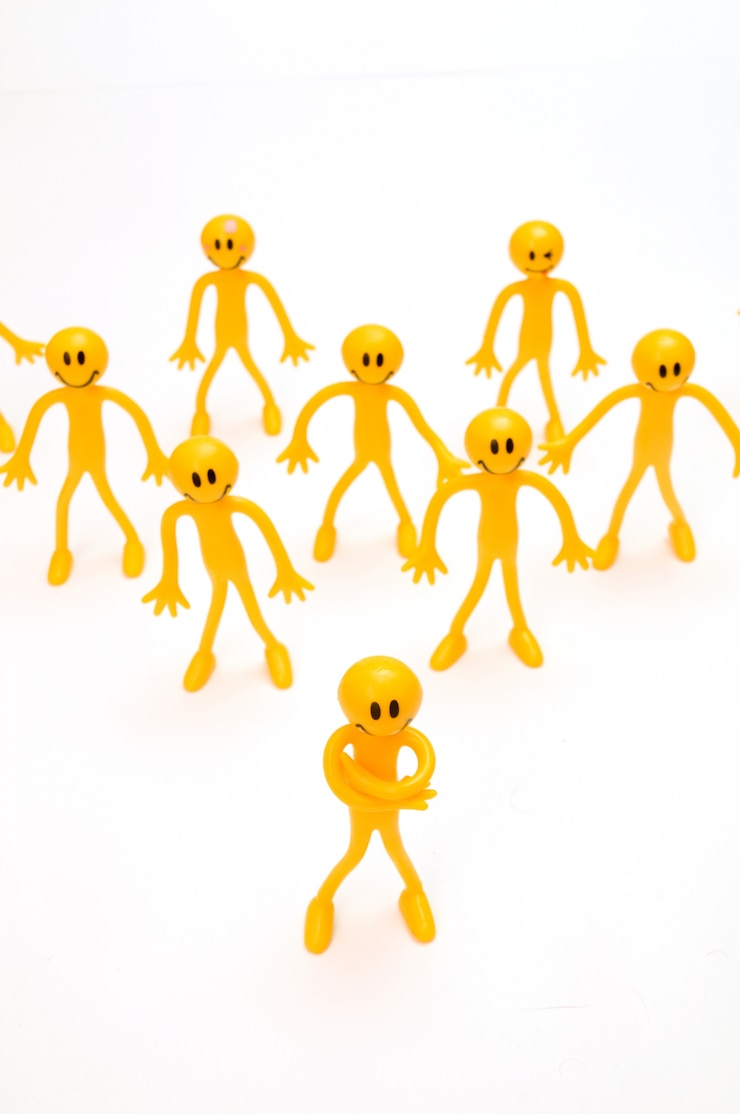 Foto grátis dollss pano amarelo