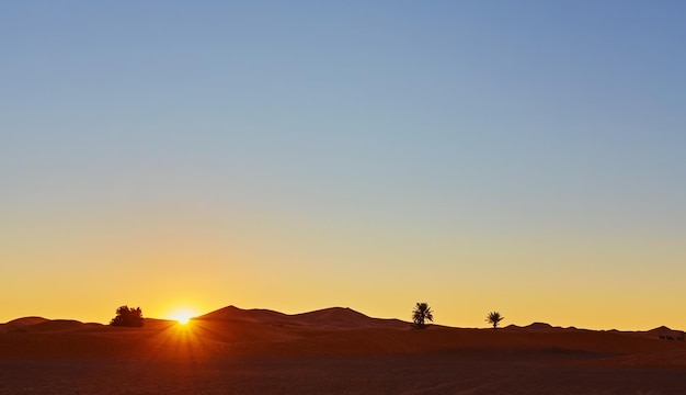 Dunas de areia no deserto do saara marrocos
