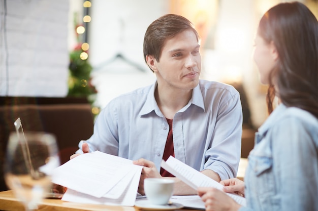 Economistas no trabalho