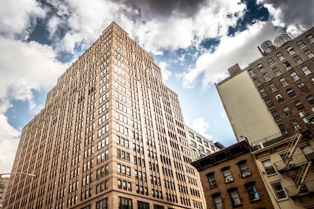 Edifício moderno em nova york, eua