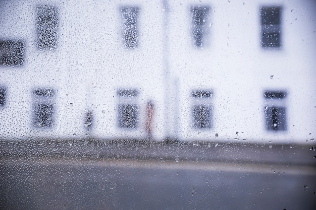 Foto grátis efeito de chuva no meio urbano