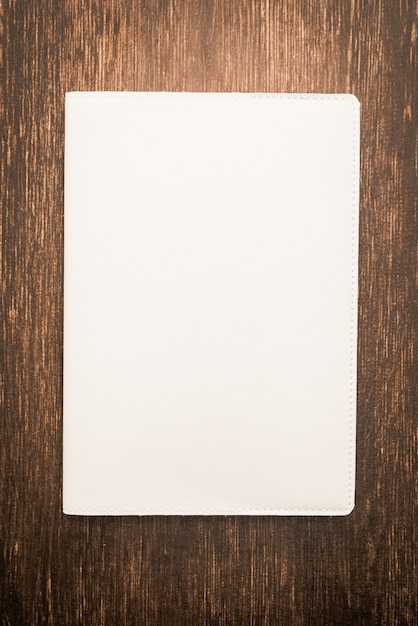 Em branco branco mock up livro