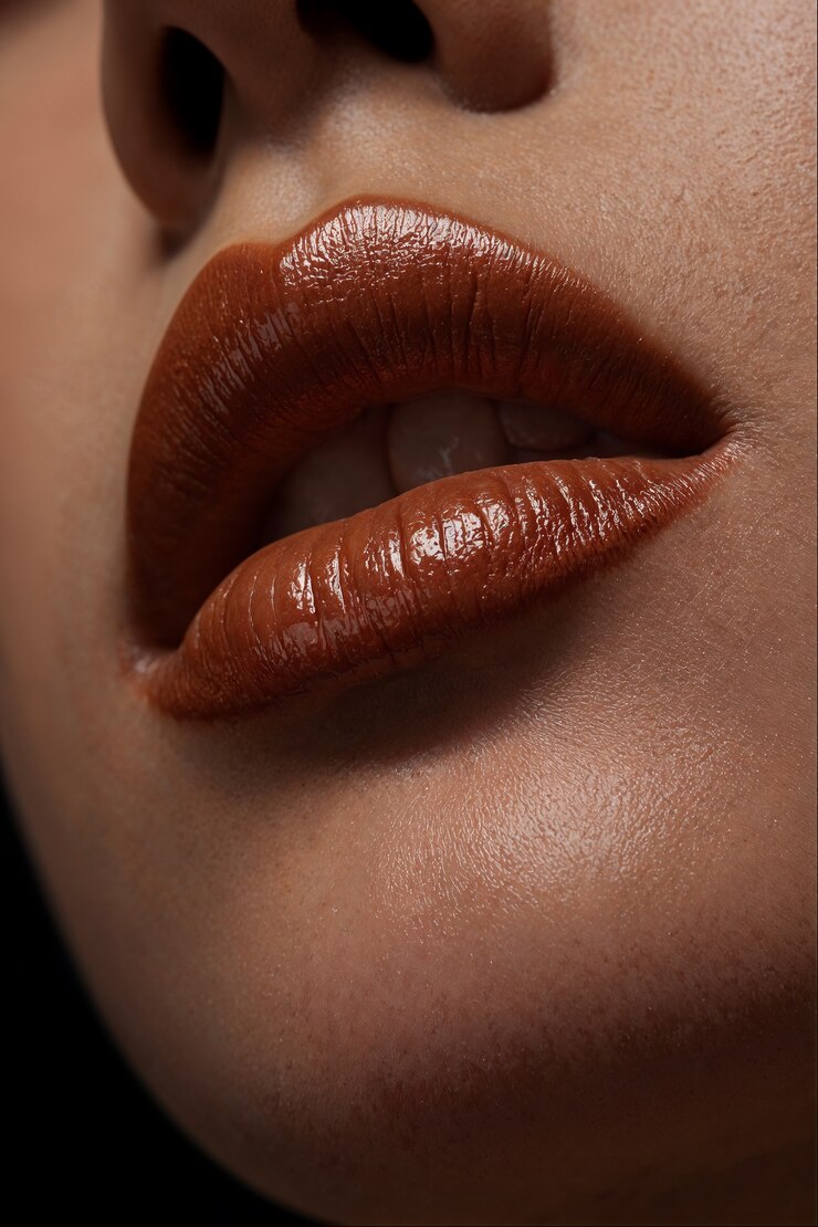 Foto grátis em close-up, uma mulher com maquiagem castanha.