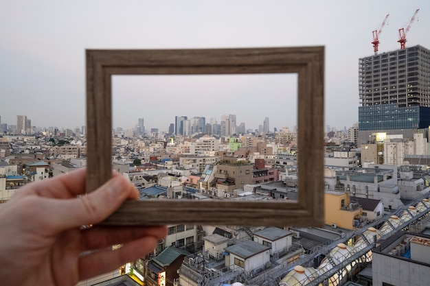 Foto grátis enquadrando a paisagem durante a viagem