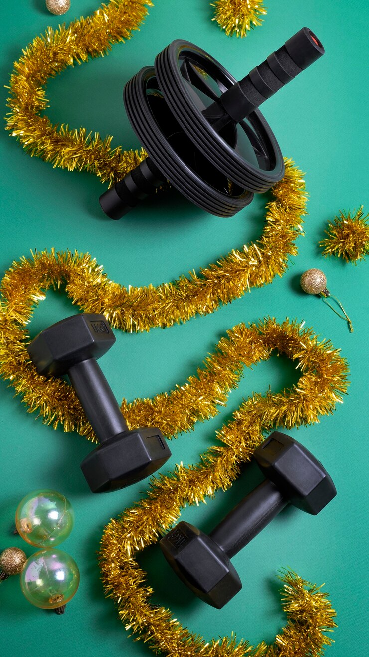 Foto grátis equipamento de treino com tema de natal e decorações