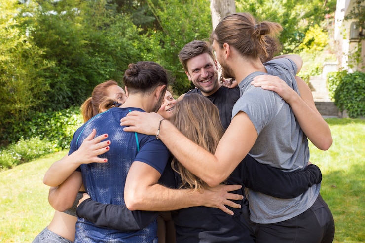 Foto grátis equipe corporativa passar o fim de semana juntos