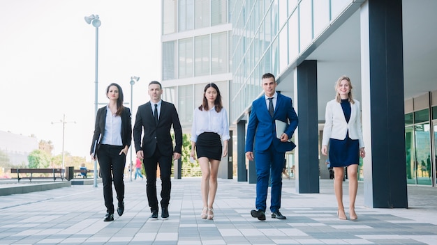 Foto grátis equipe de negócios bem sucedida