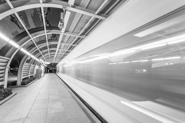 Foto grátis estação de carroçaria de ponto de ruptura