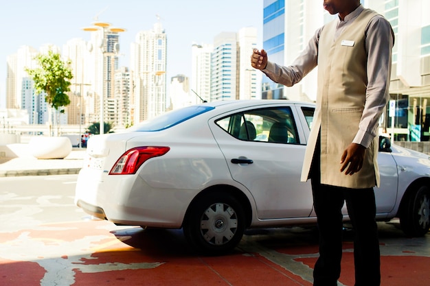 Estacionamento, valet, beoge, paletó, antes, branca, Peugeout