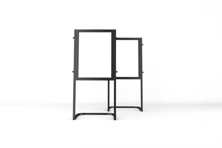 Foto grátis estandes de exibição de metal preto minimalista