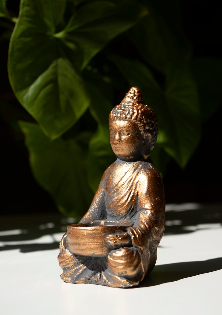 Foto grátis estatueta de buda natureza morta