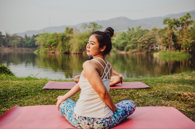 Esticando de volta e meditando