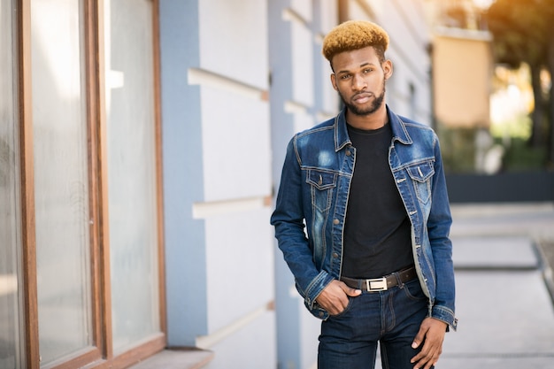 Foto grátis estudante afro-americano