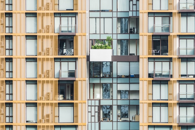 Fachada de edifícios com varandas