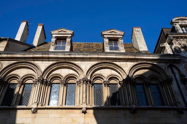 Foto grátis fachada típica da arquitetura de dijon