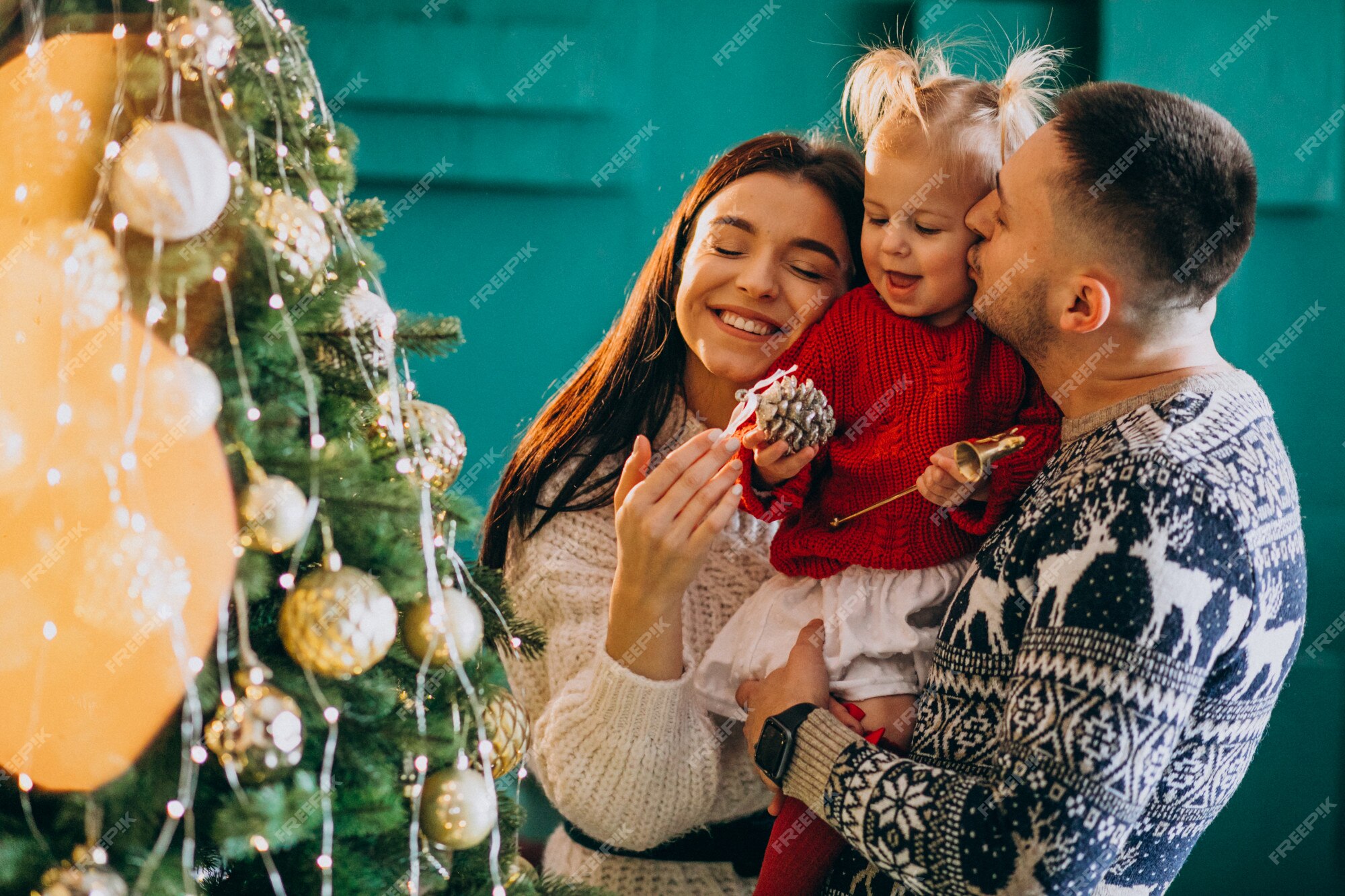 imagem de família feliz comemorando o natal 1249961 Foto de stock no  Vecteezy