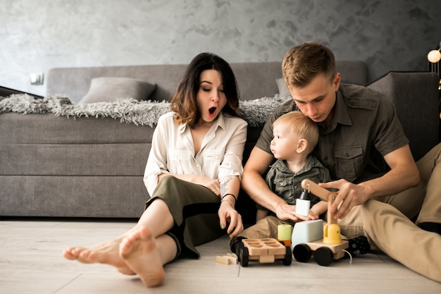 Foto grátis família em casa