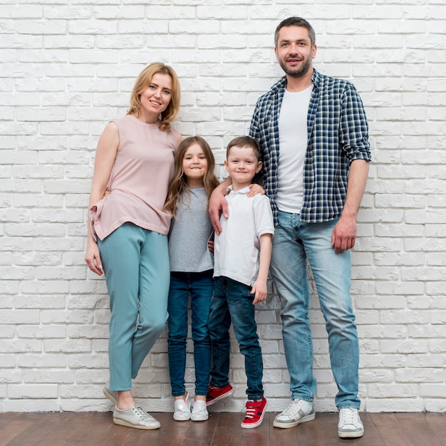 Foto grátis família em casa