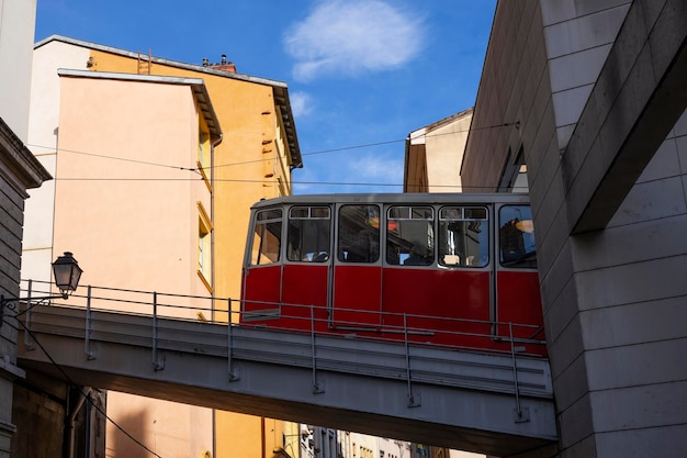 Foto grátis famoso funicular na cidade de lyon