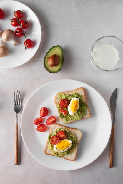 Foto grátis fechar a mesa cheia de comida