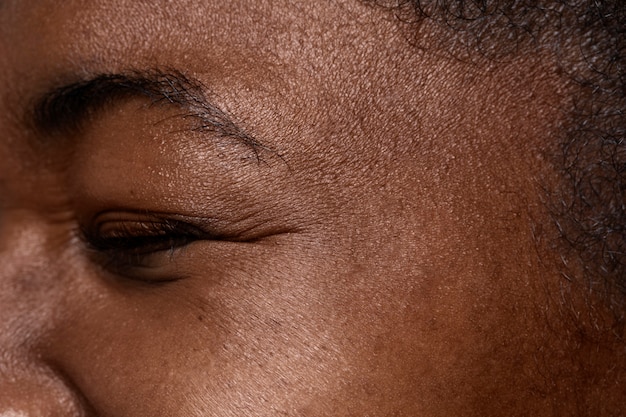 Foto grátis fechar a textura dos poros do rosto