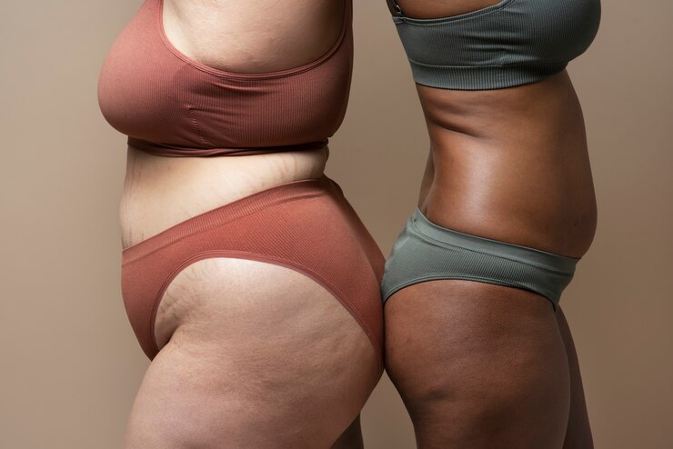 Foto grátis feche mulheres com belos corpos