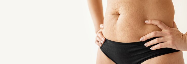 Foto grátis feche o corpo da mulher com espaço de cópia
