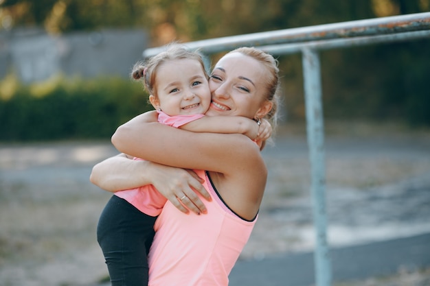 felicidade criança cabrito mulher do ajuste